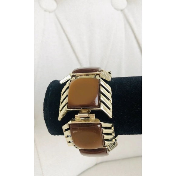 Vintage Charel ~Signed Brown Caramel Moonstone Thermoset Bracelet - Picture 13 of 14